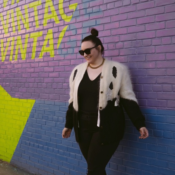 Meet the Posher Other - • • 𝐌𝐄𝐄𝐓 𝐘𝐎𝐔𝐑 𝐏𝐎𝐒𝐇𝐄𝐑 • •